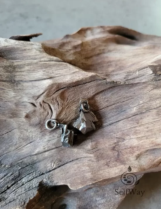 Кулон “ Метеорит” № 2