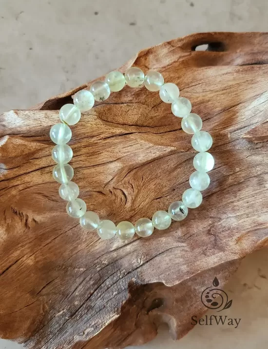 Пренит - бусины 8 мм