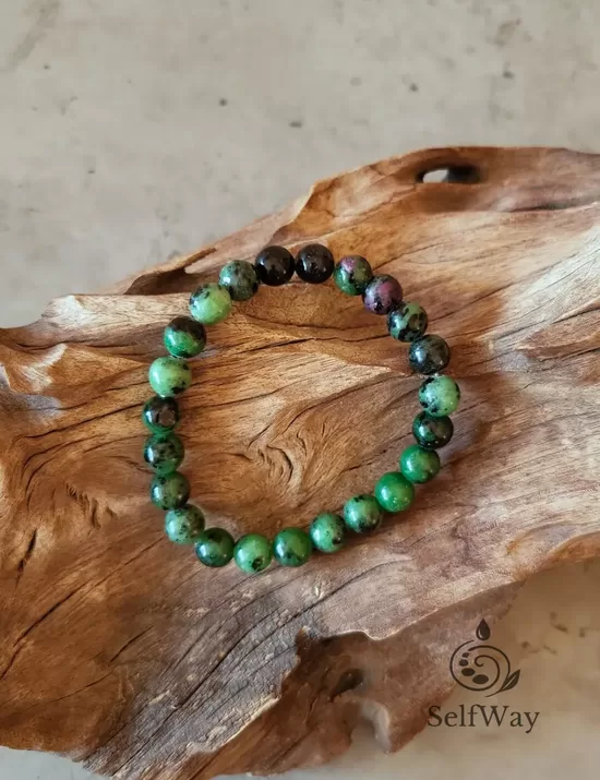 Рубин в цоизите - бусины 8-9 мм