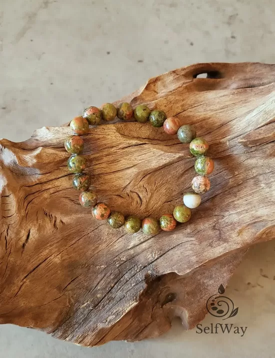 Унакит - бусины 8–9 мм